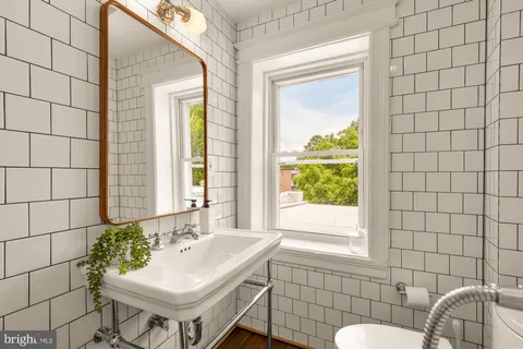$2,395,000 | 3333 18th Street Northwest, Washington, DC 20010