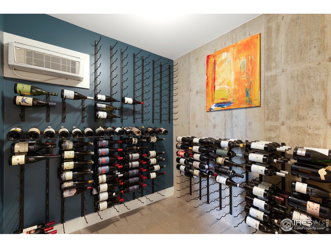 550 Iris Avenue Boulder, CO 80304 - Photo 29 of 39 a black and white photo of a couch