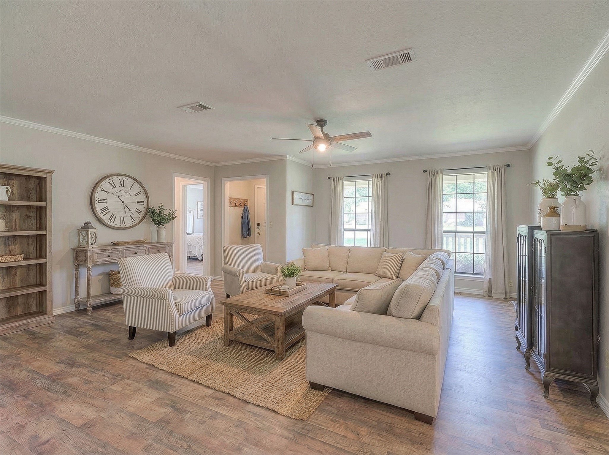 438 Bird Road Livingston, TX 77351 - Photo 2 of 37 a living room with furniture and a window