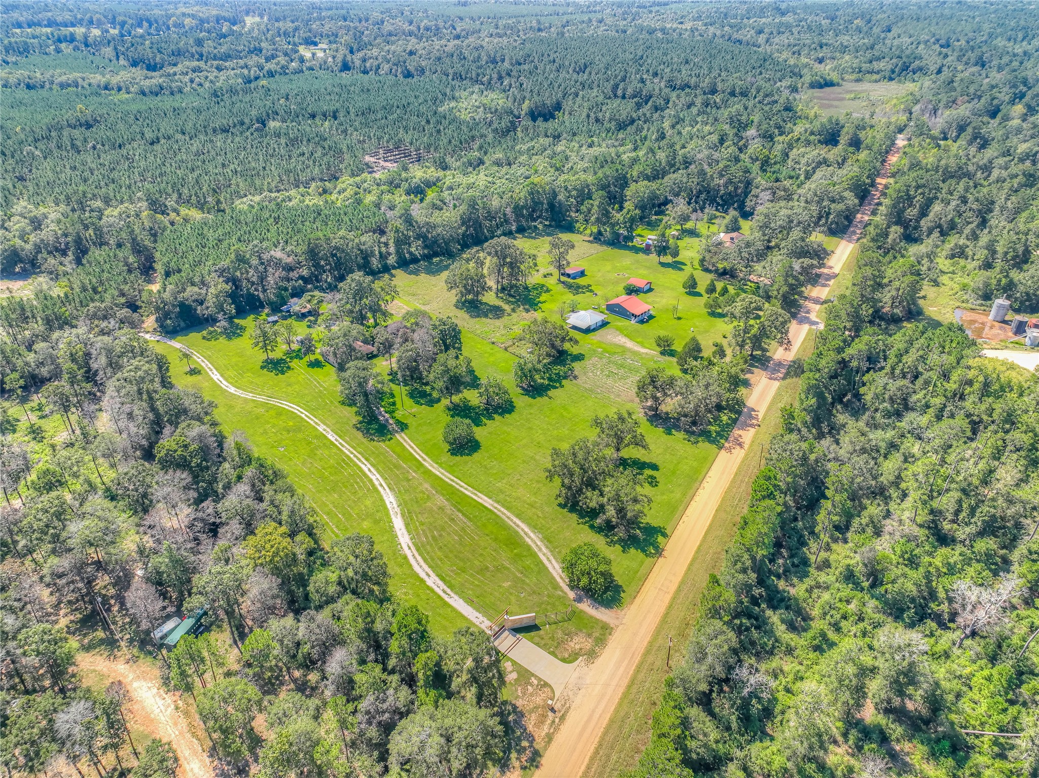 438 Bird Road Livingston, TX 77351 - Photo 29 of 37 an aerial view of swimming pool