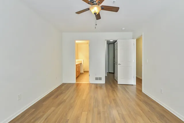 $2,500 | 120 West Oakbrook Drive, Ann Arbor, MI 48103