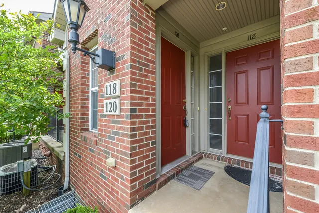 $2,500 | 120 West Oakbrook Drive, Ann Arbor, MI 48103