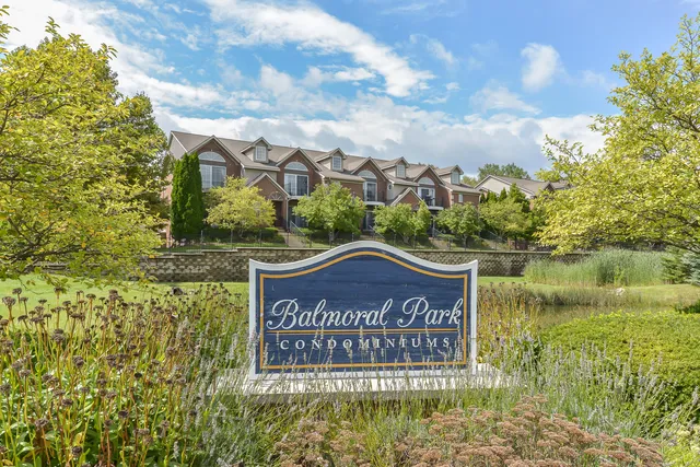 $2,500 | 120 West Oakbrook Drive, Ann Arbor, MI 48103