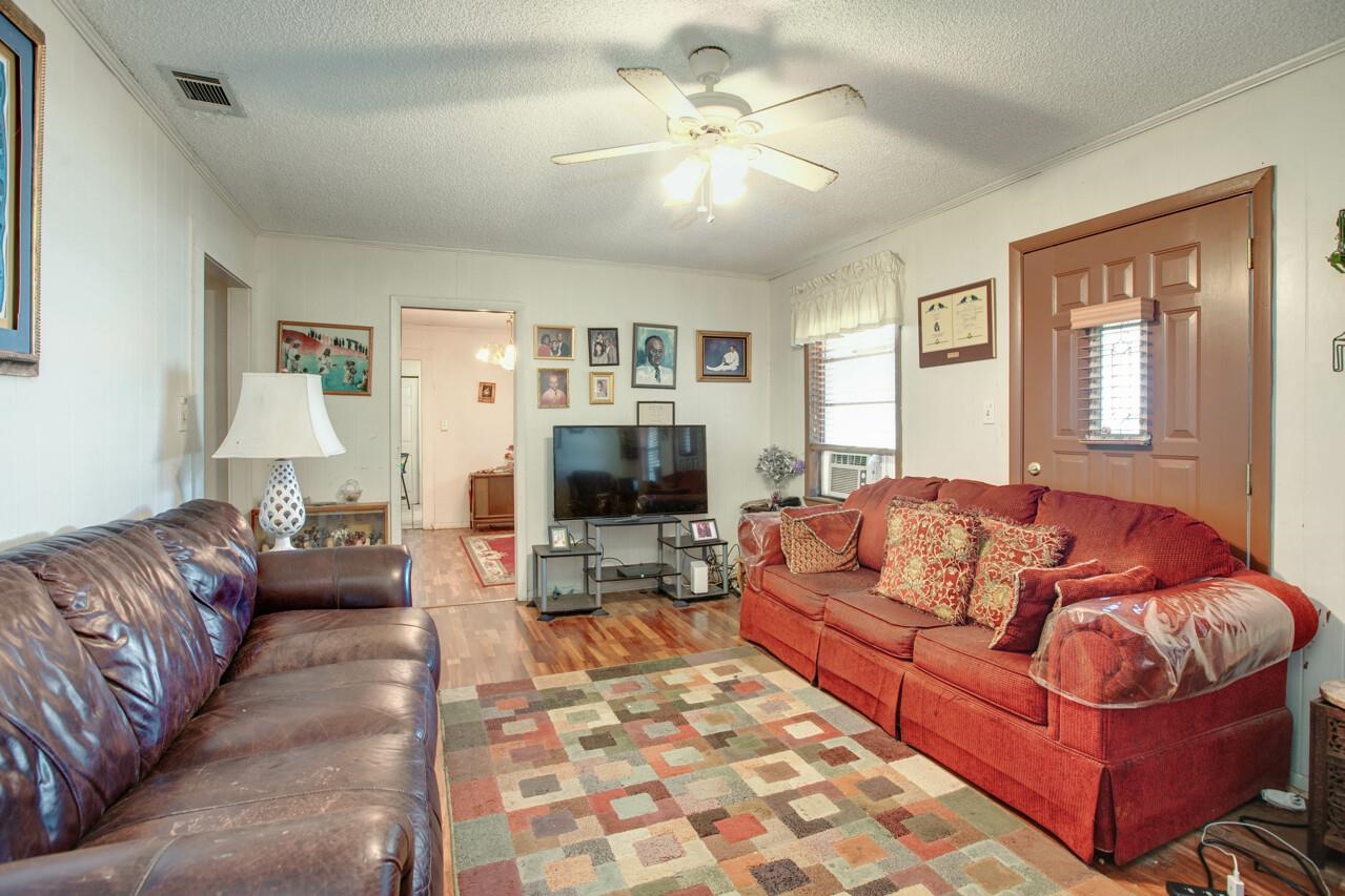 2425 Thomas Street Tallahassee, FL 32310 - Photo 22 of 26