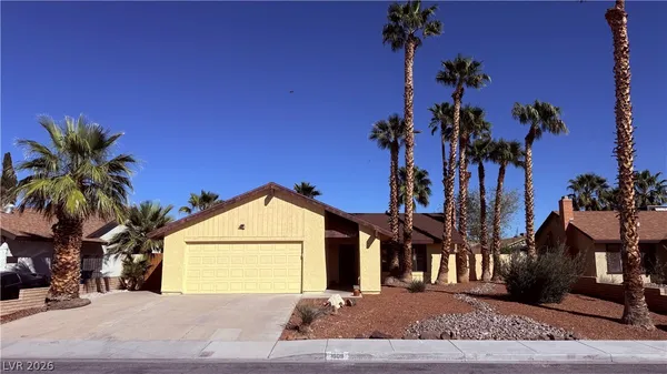 $2,095 | 1009 Smith Street, Las Vegas, NV 89108