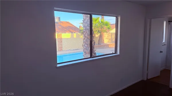 $2,095 | 1009 Smith Street, Las Vegas, NV 89108