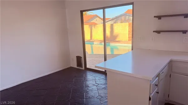 $2,095 | 1009 Smith Street, Las Vegas, NV 89108