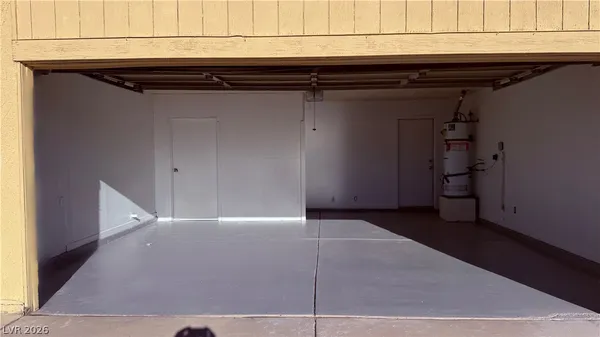 $2,095 | 1009 Smith Street, Las Vegas, NV 89108