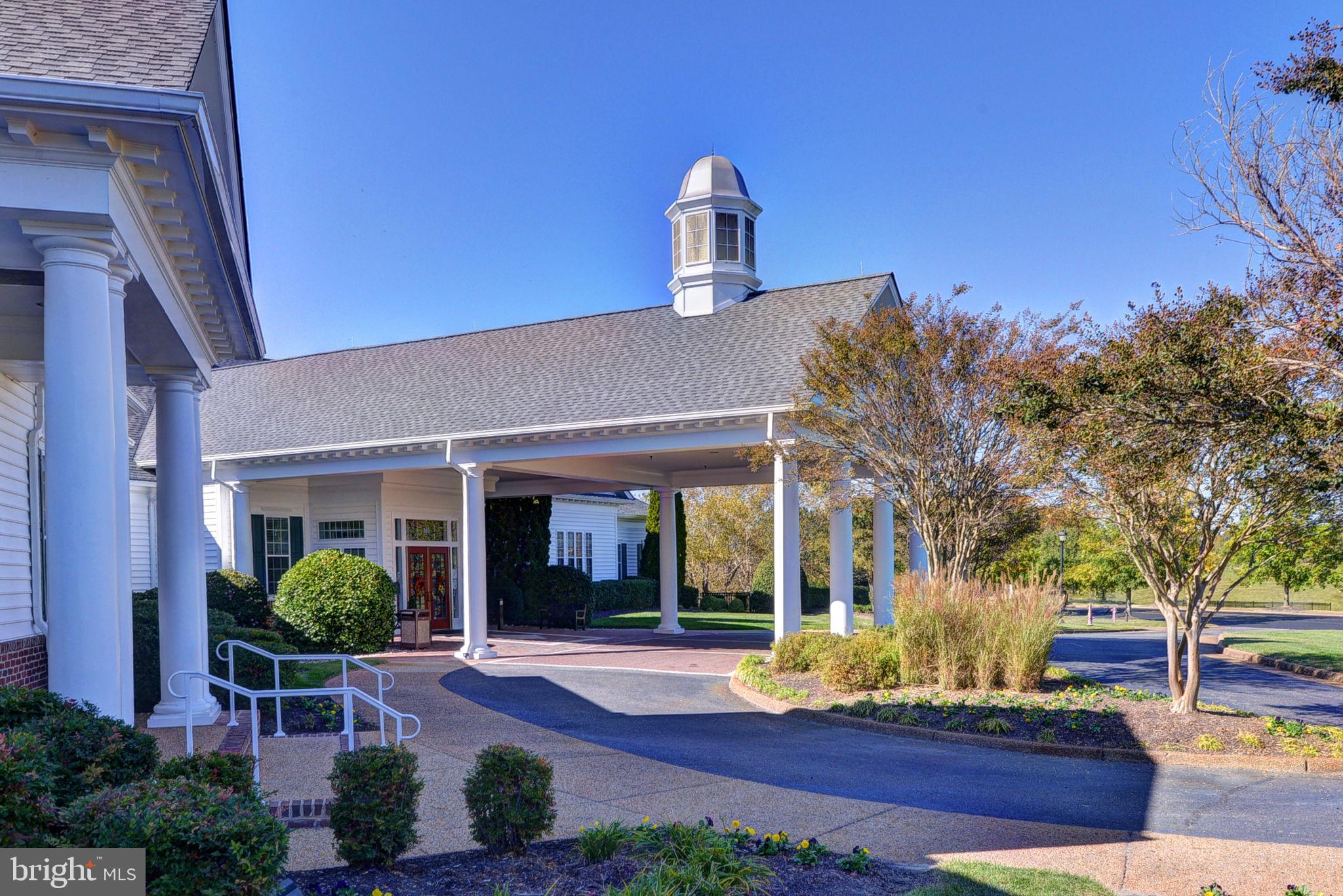 7100 Pinebrook Road Williamsburg, VA 23188 - Photo 74 of 86 a front view of a house with garden