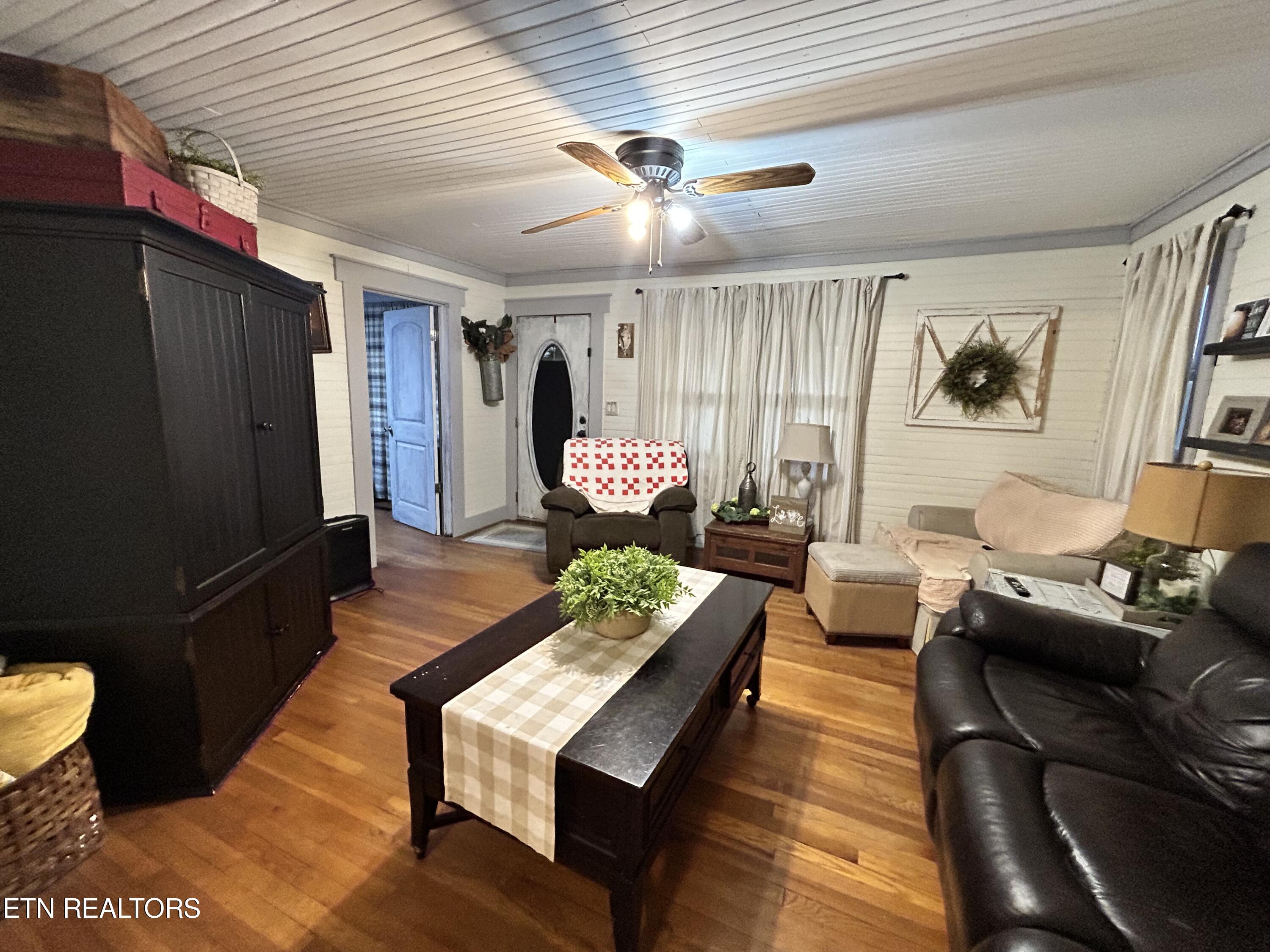 507 Greenlee Road Rutledge, TN 37861 - Photo 9 of 24 IMG_4601