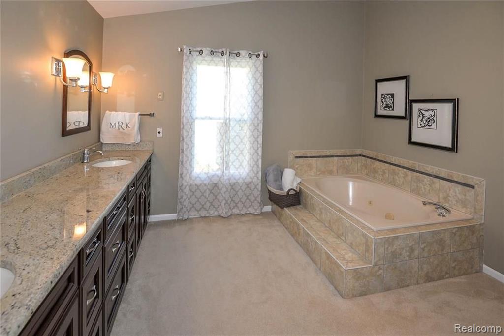 1708 Grandview Drive Rochester Hills, MI 48306 - Photo 31 of 39