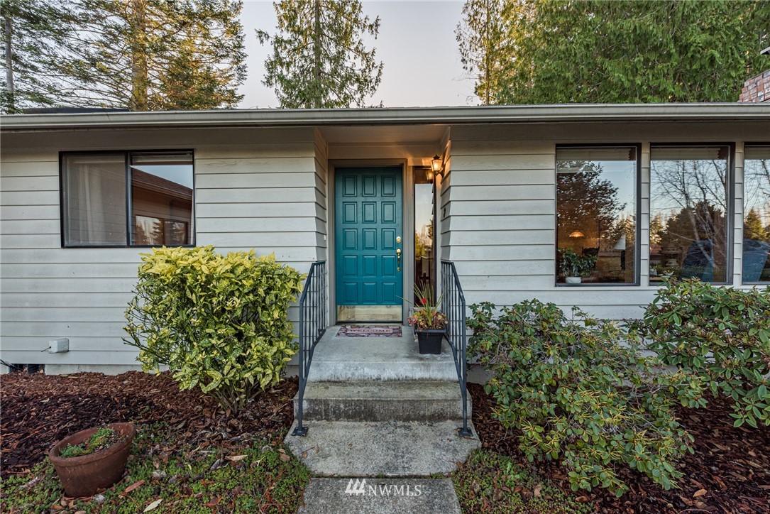 143 Hurricane Ridge Drive Sequim, WA 98382 - Photo 3 of 30 Gallery Image 3