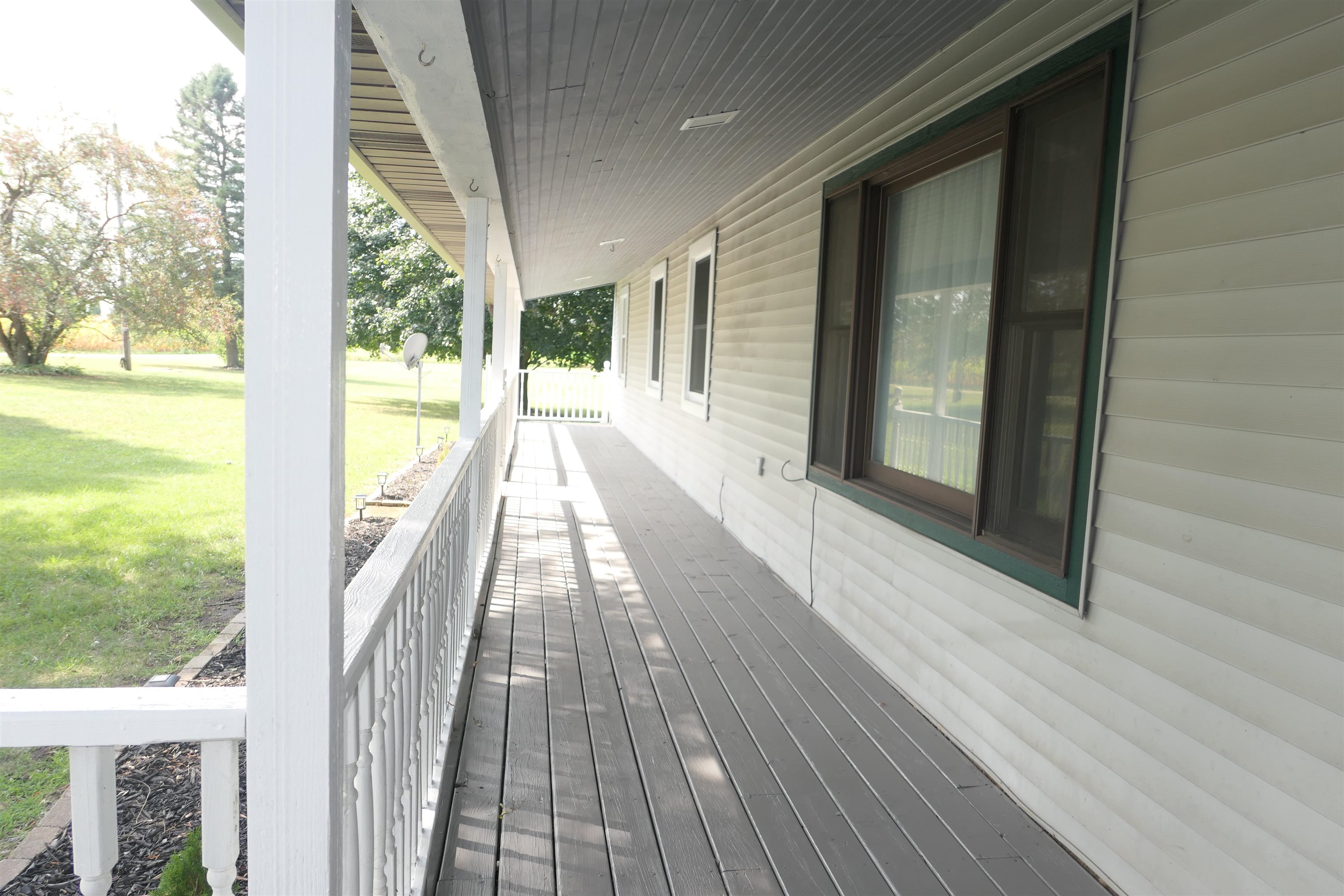 10951 East Remick Road St. Louis, MI 48880 - Photo 8 of 47 1950071-fa53f23c-6a04-4527-9b3f-b6bd36690108.JPG