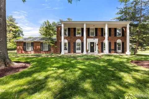 $859,000 | 415 Doral Drive, Warson Woods, MO 63122