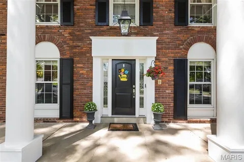 $859,000 | 415 Doral Drive, Warson Woods, MO 63122