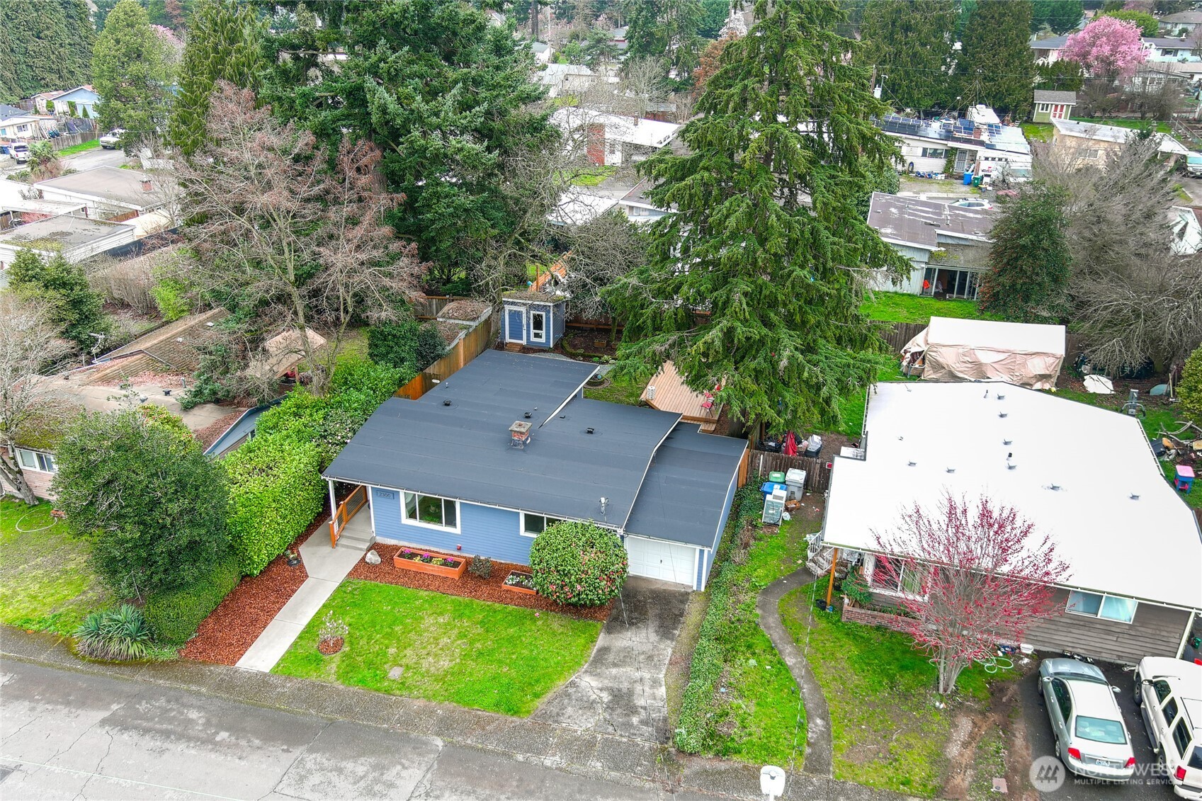 2300 Northeast 8th Place Renton, WA 98056 - Photo 27 of 35 Gallery Image 27