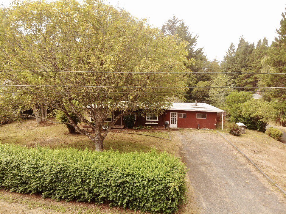 64334 Penny Road Coos Bay, OR 97420 - Photo 2 of 25 Gallery Image 2