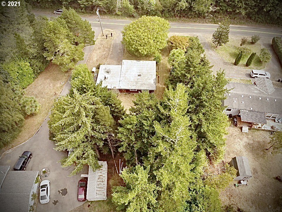 64334 Penny Road Coos Bay, OR 97420 - Photo 3 of 25 Gallery Image 3
