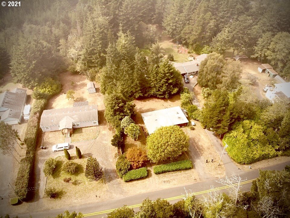 64334 Penny Road Coos Bay, OR 97420 - Photo 9 of 25 Gallery Image 9