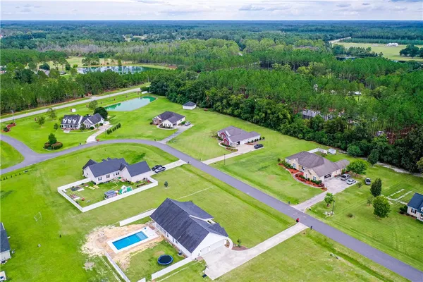 $384,900 | 4131 Mulligan Circle, Blackshear, GA 31516