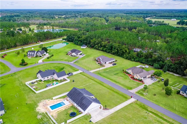 $389,900 | 4131 Mulligan Circle, Blackshear, GA 31516