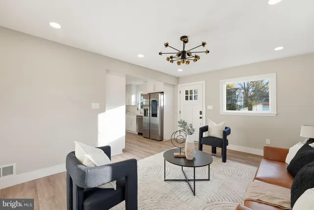 $449,900 | 5716 Somerset Road, Riverdale, MD 20737