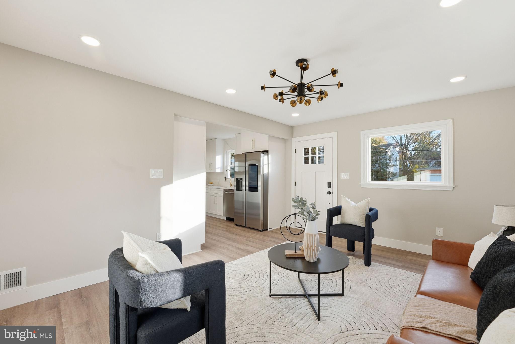 5716 Somerset Road Riverdale, MD 20737 - Photo 2 of 24