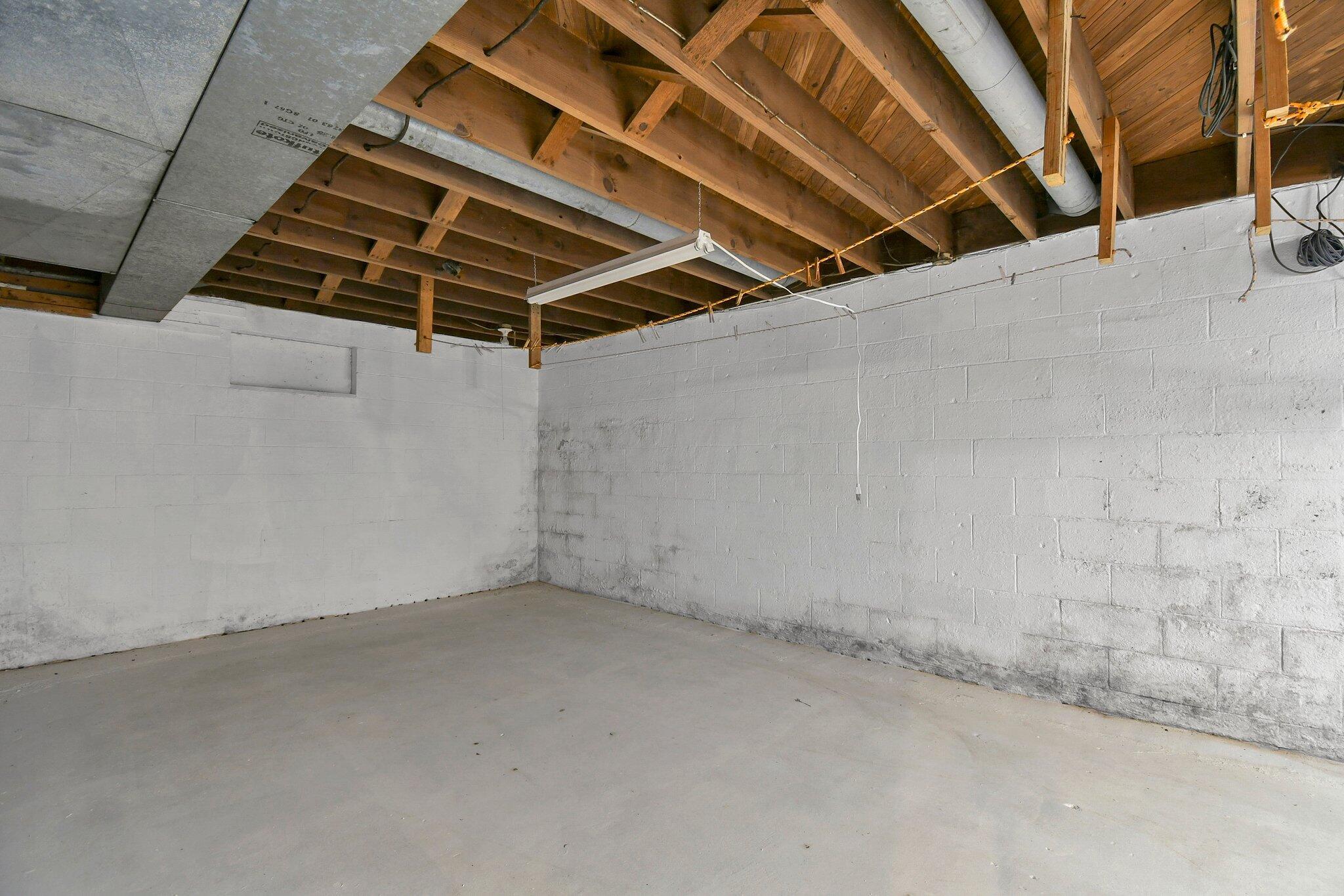 6635 Johnson Road Galloway, OH 43119 - Photo 15 of 23 11-web-or-mls-6635-johnson-rd