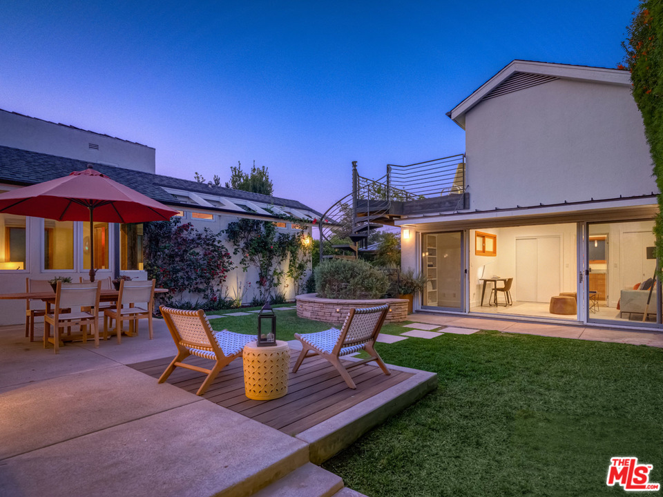 10543 Northvale Road Los Angeles, CA 90064 - Photo 18 of 35 Gallery Image 18