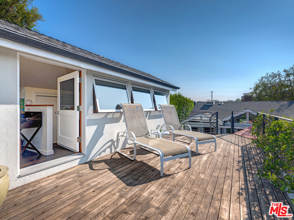 10543 Northvale Road Los Angeles, CA 90064 - Photo 22 of 35 Gallery Image 22
