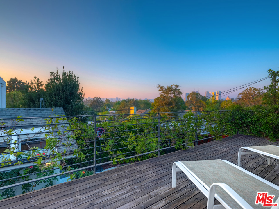 10543 Northvale Road Los Angeles, CA 90064 - Photo 25 of 35 Gallery Image 25