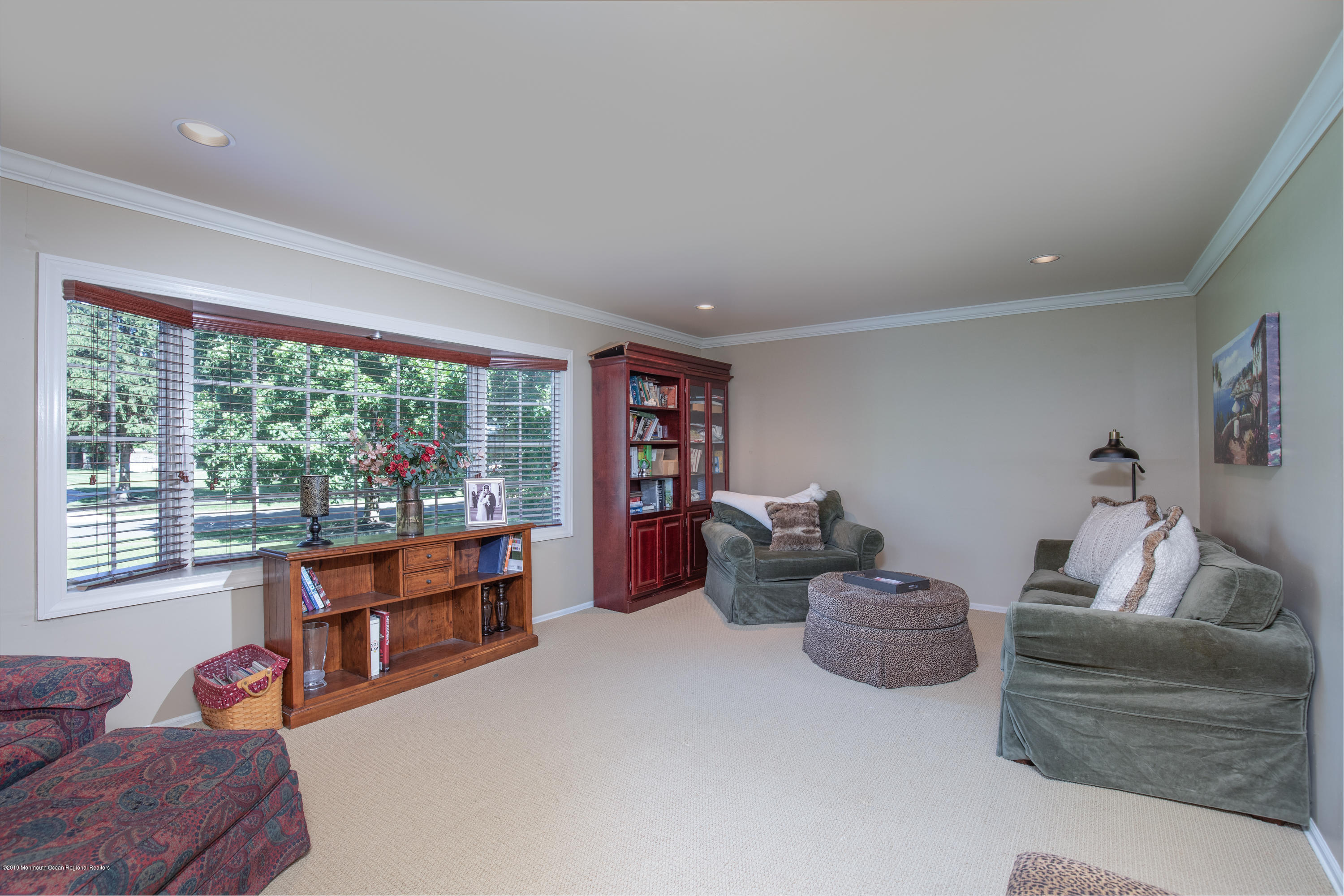 48 Wellington Road Freehold, NJ 07728 - Photo 22 of 42 Living Room