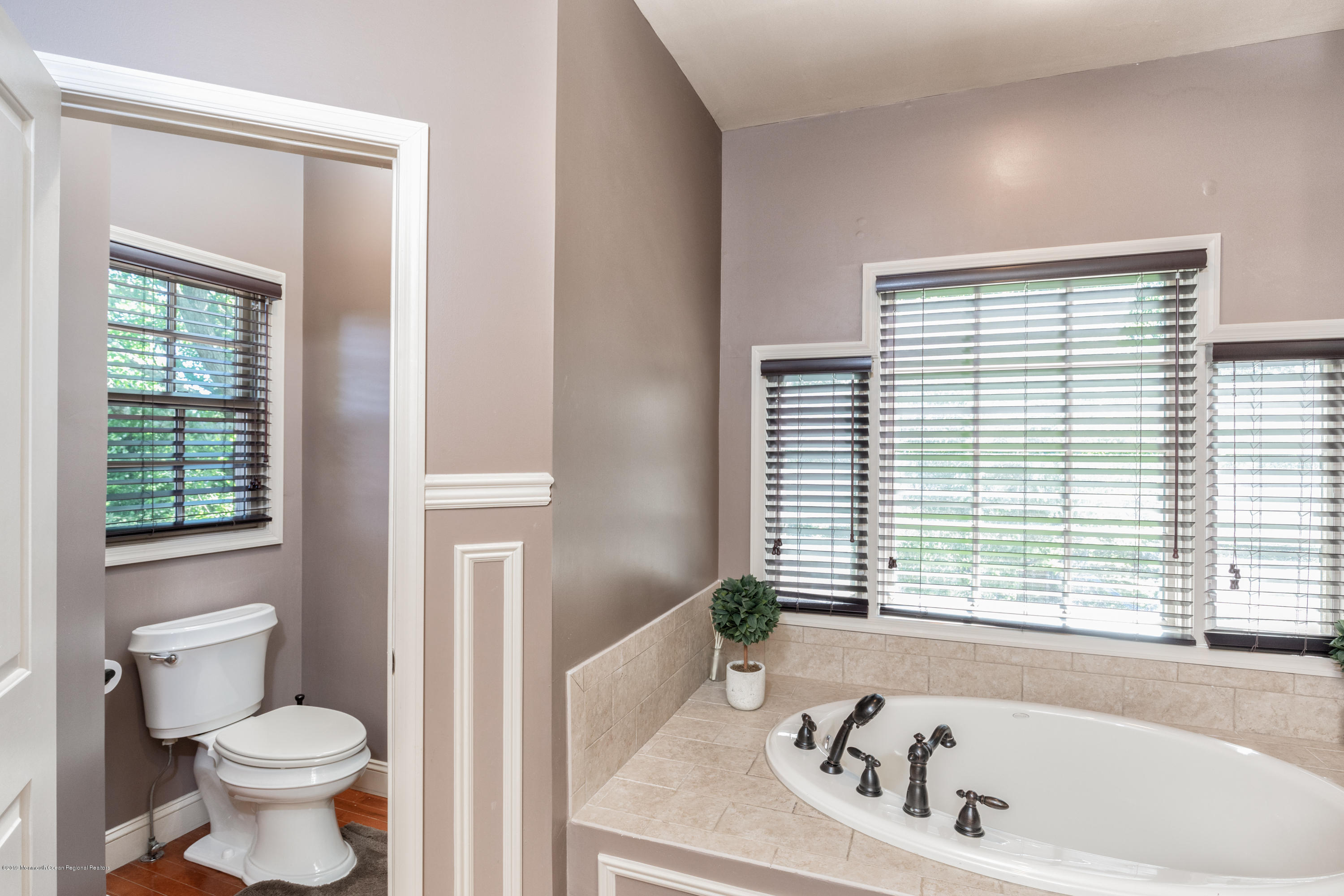 48 Wellington Road Freehold, NJ 07728 - Photo 29 of 42 Master Bath