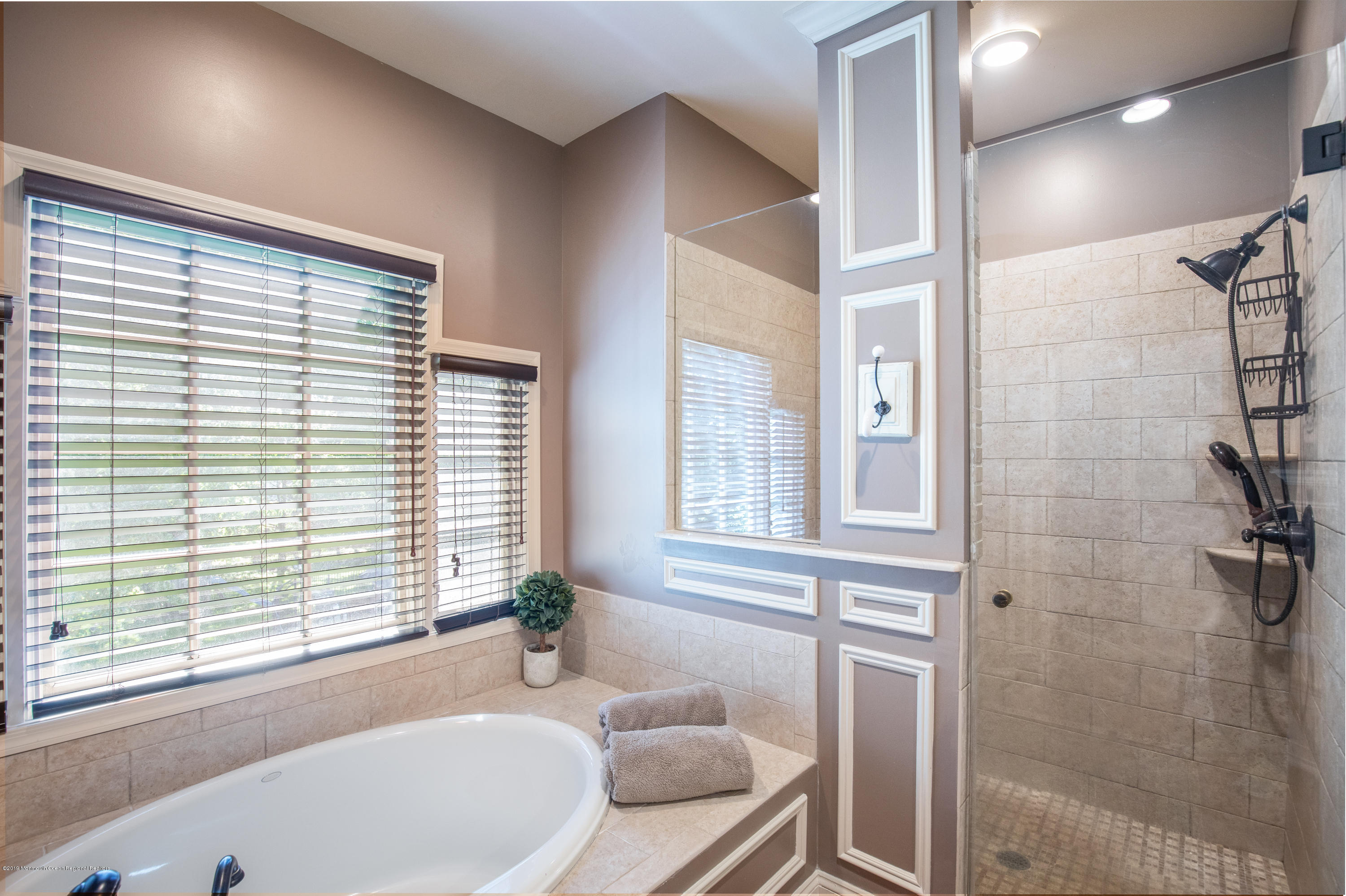 48 Wellington Road Freehold, NJ 07728 - Photo 31 of 42 Master Bath