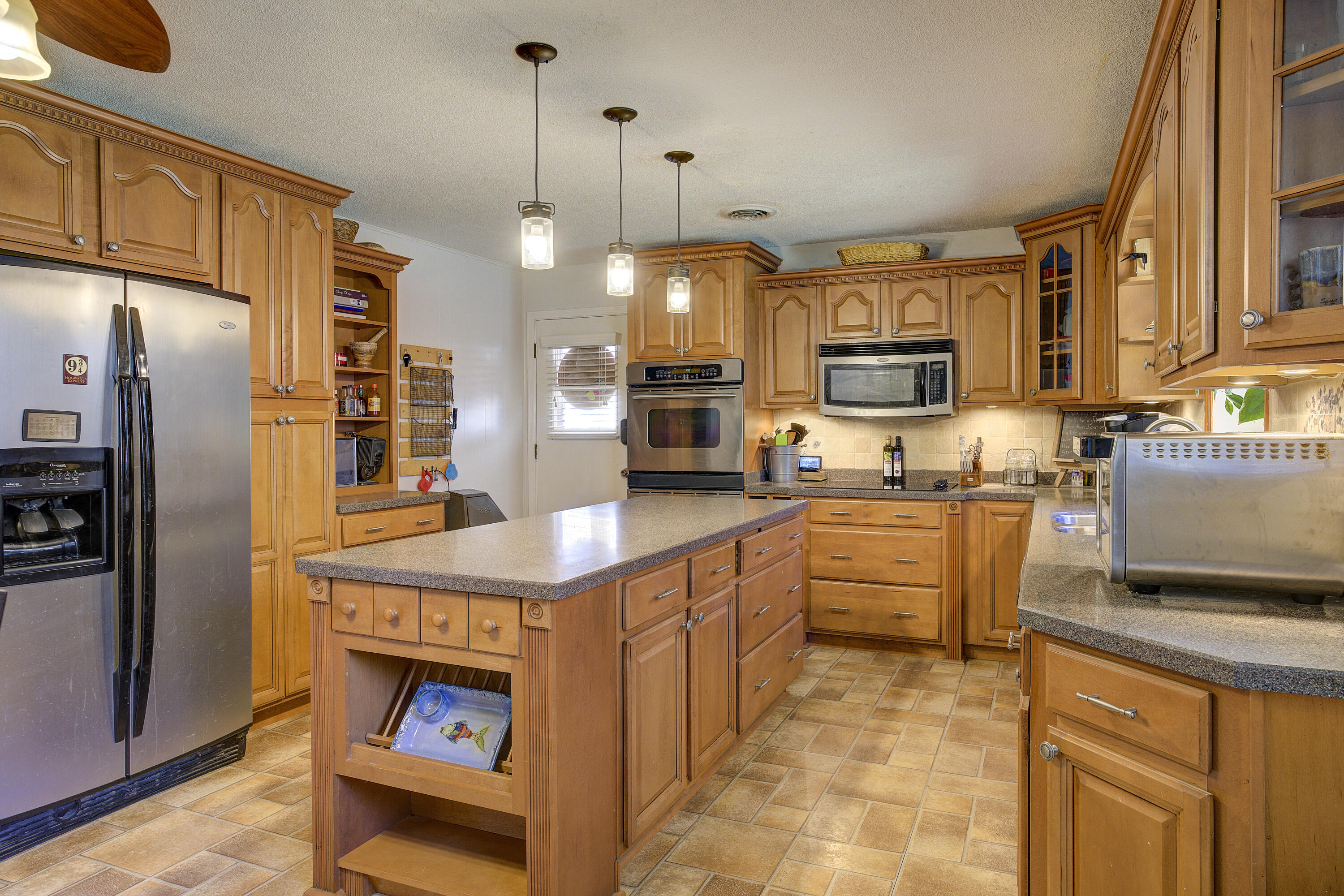 517 Pine Ridge Road Johnson City, TN 37601 - Photo 11 of 46 Pine-8