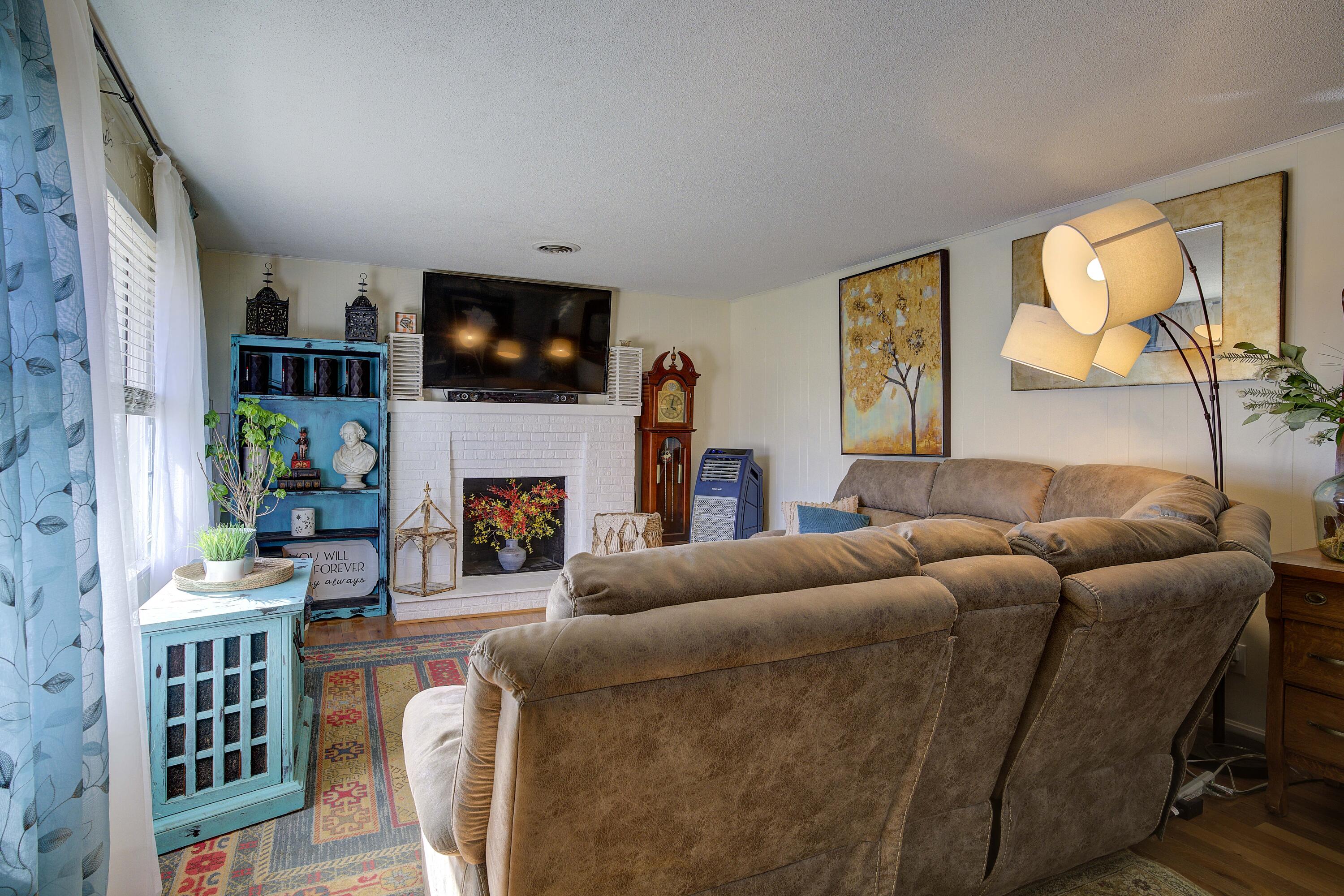 517 Pine Ridge Road Johnson City, TN 37601 - Photo 4 of 46 Pine-1