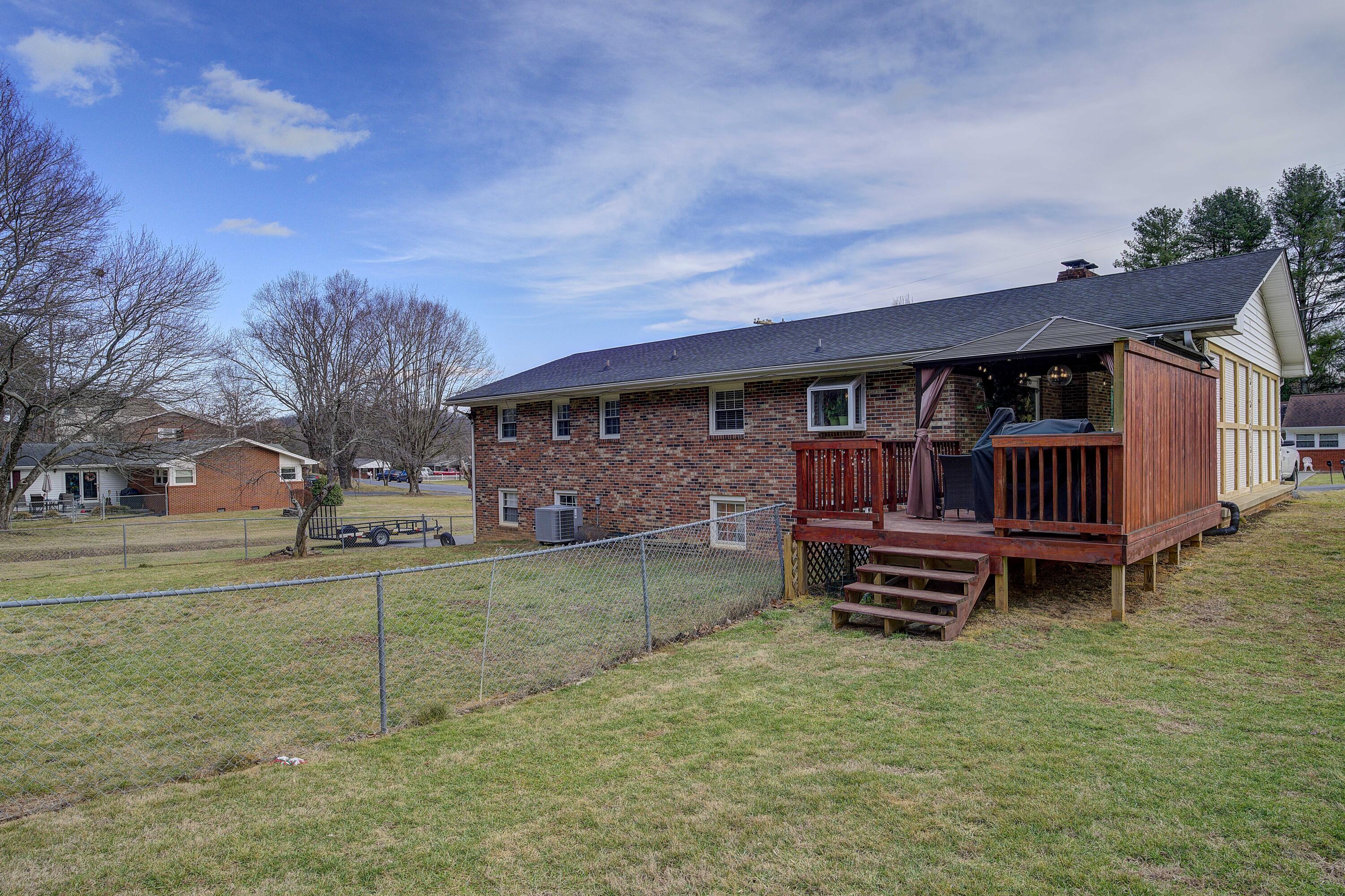 517 Pine Ridge Road Johnson City, TN 37601 - Photo 41 of 46 Pine-38
