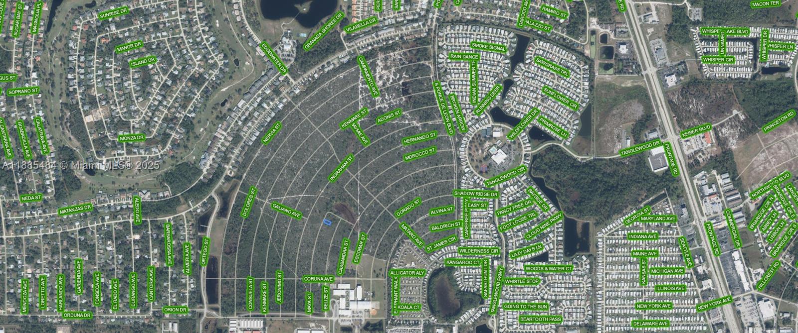 4725 Maya Street Sebring, FL 33872 - Photo 3 of 16 a view of a garden