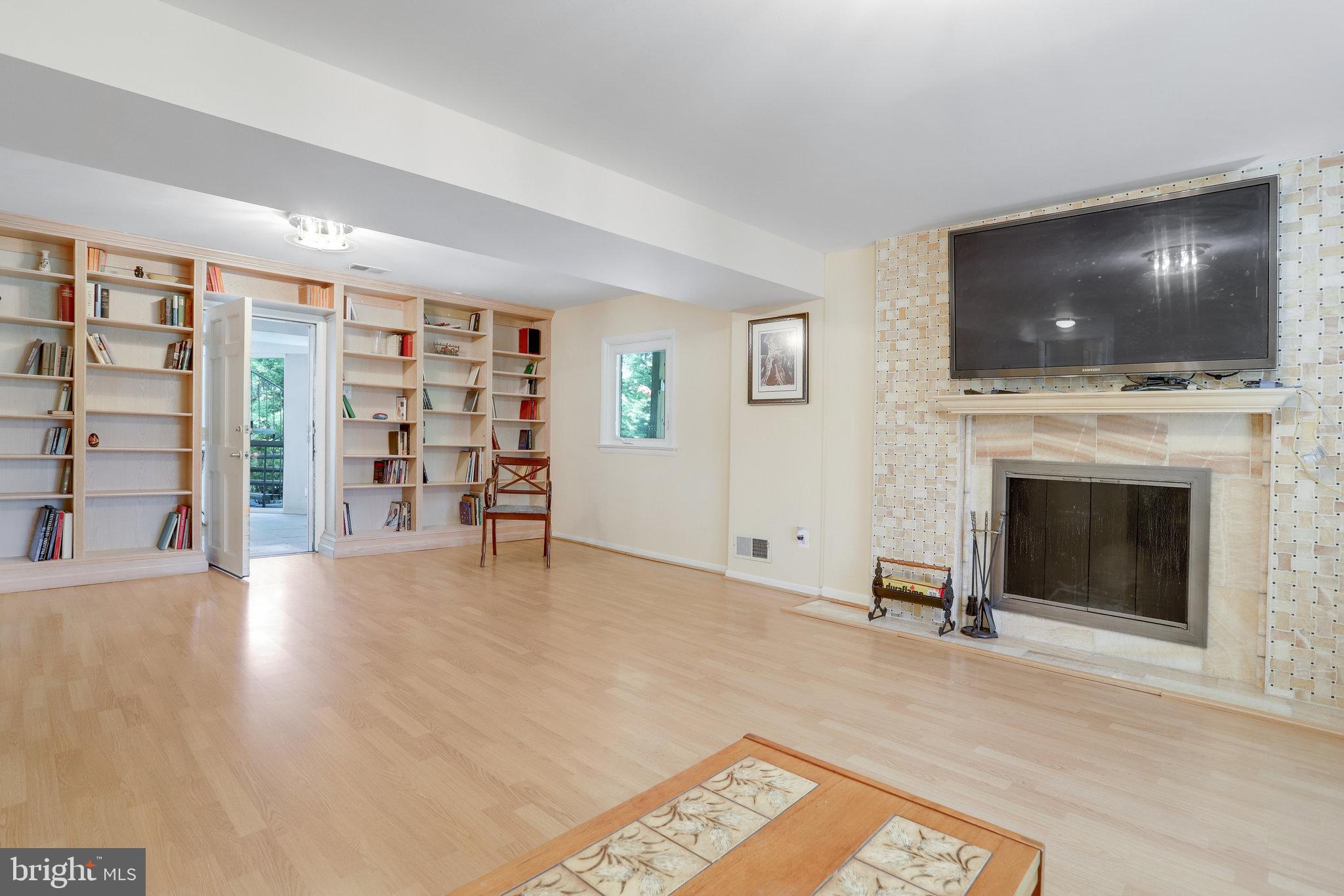 7112 Wesley Road Springfield, VA 22150 - Photo 29 of 43