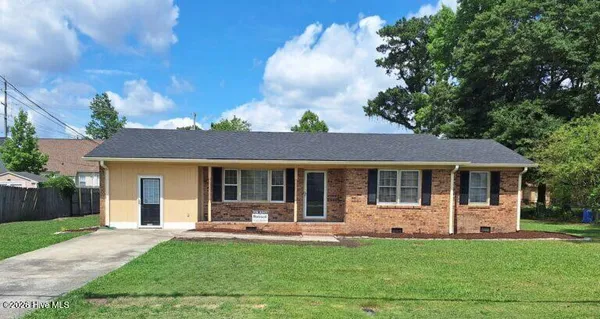 $2,150 | 2814 Church Street, Winterville, NC 28590