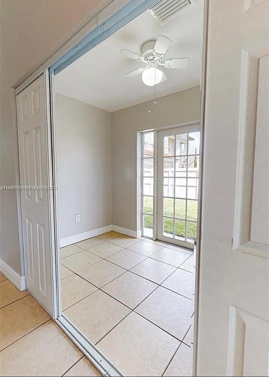 14001 Oak Ridge Drive Davie, FL 33325 - Photo 4 of 14