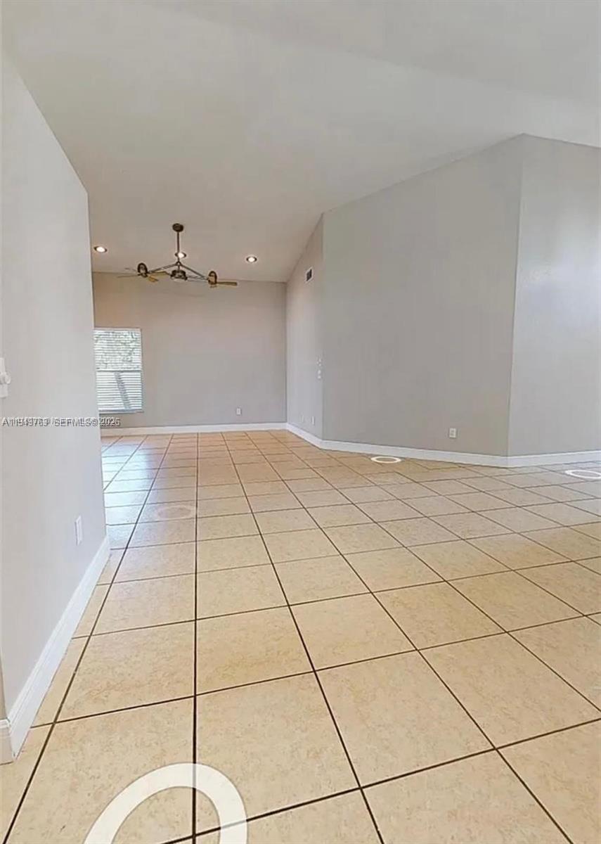 14001 Oak Ridge Drive Davie, FL 33325 - Photo 5 of 14