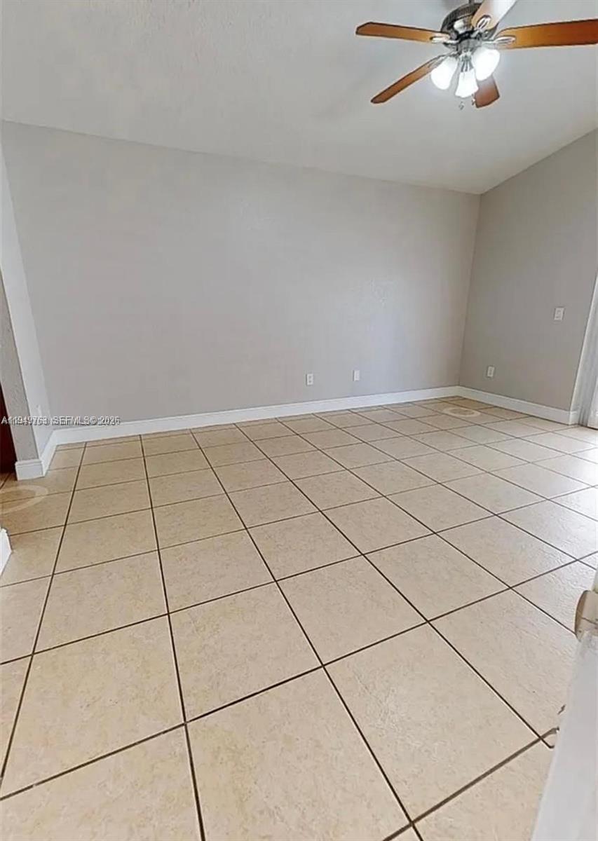 14001 Oak Ridge Drive Davie, FL 33325 - Photo 8 of 14