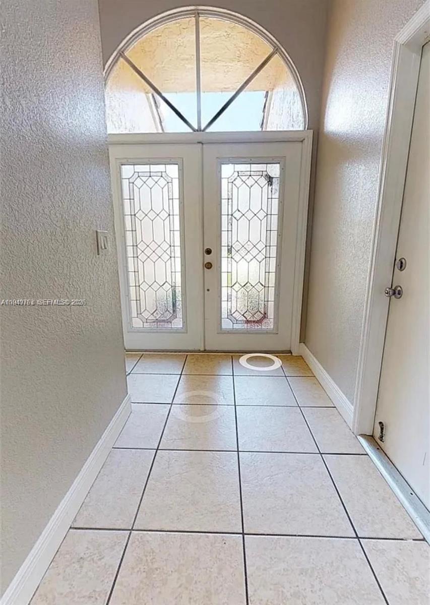 14001 Oak Ridge Drive Davie, FL 33325 - Photo 10 of 14