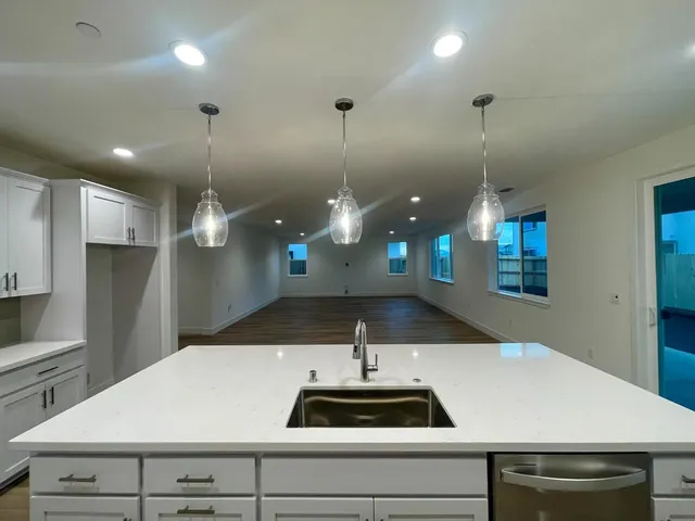 $973,844 | 609 Silver Canoe Court, Roseville, CA 95747