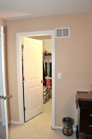 $2,900 | 2492 Waterbury Lane, Buffalo Grove, IL 60089