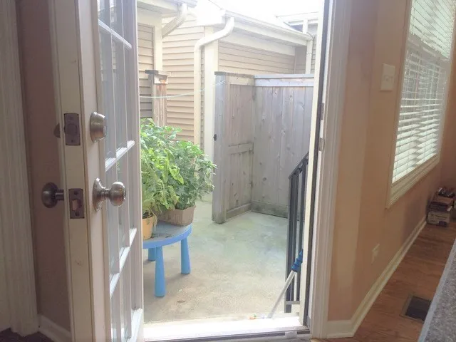 $2,900 | 2492 Waterbury Lane, Buffalo Grove, IL 60089