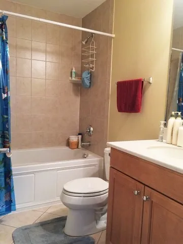 $2,900 | 2492 Waterbury Lane, Buffalo Grove, IL 60089