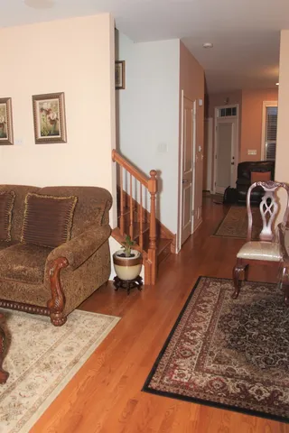 $2,900 | 2492 Waterbury Lane, Buffalo Grove, IL 60089