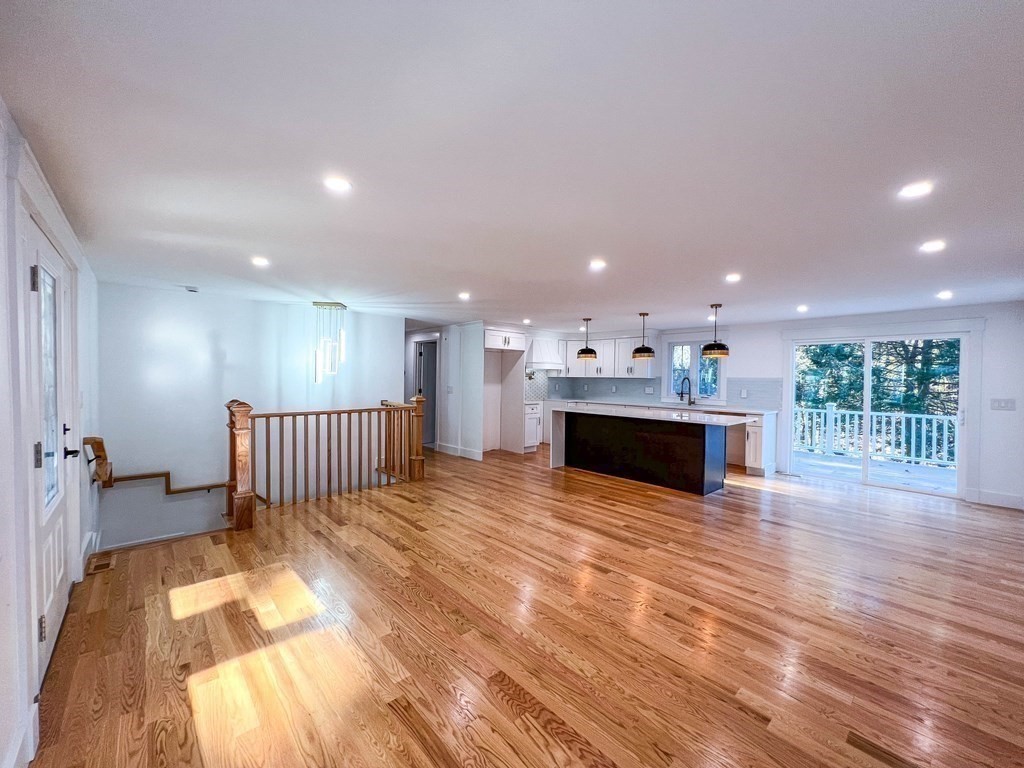 43 Oregon Road Ashland, MA 01721 - Photo 6 of 42